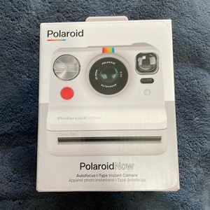 Polaroid now autofocus I-type instant camera